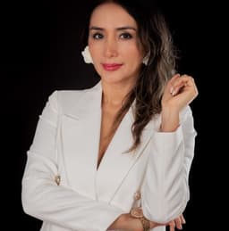 Miszola Mejía, esteticista especializada en HIFU y micropigmentación